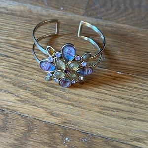 Women’s costume bracelet